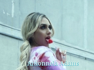 Antonnela_Adams