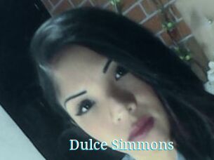 Dulce_Simmons
