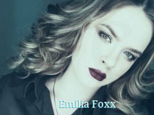 Emilia_Foxx