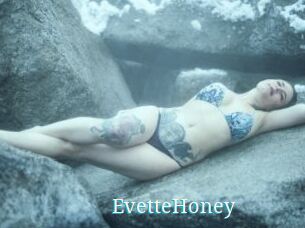EvetteHoney