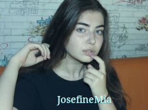 JosefineMia