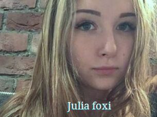 Julia_foxi