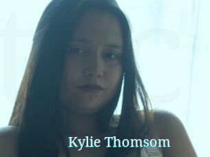 Kylie_Thomsom