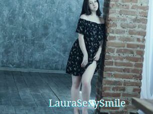 LauraSexySmile