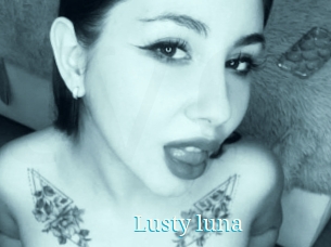 Lusty_luna