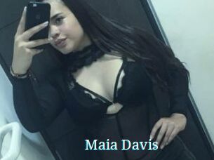 Maia_Davis