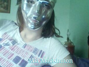 Mia_MacKinnon
