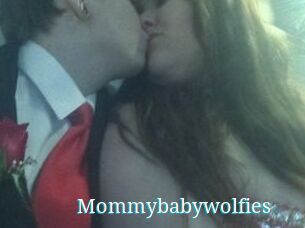 Mommybabywolfies