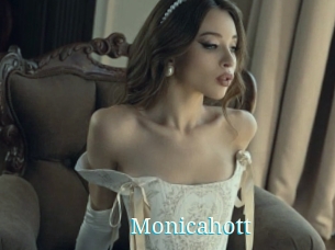 Monicahott