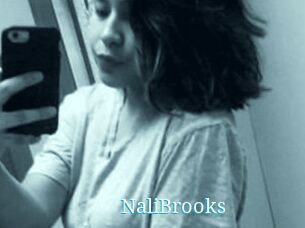 Nali_Brooks