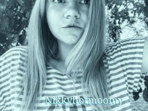 Nikkyhotmoomy