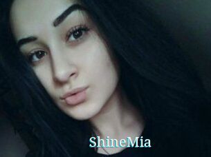 ShineMia