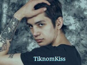 TiknomKiss
