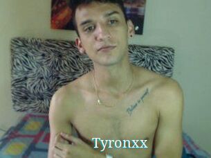 Tyronxx