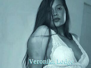 Veronika_Lodge