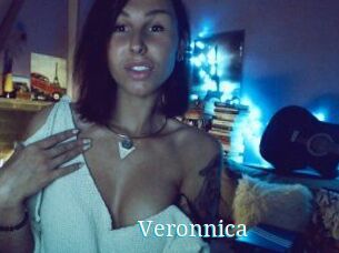 Veronnica