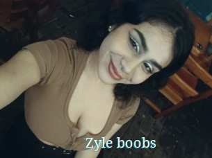 Zyle_boobs
